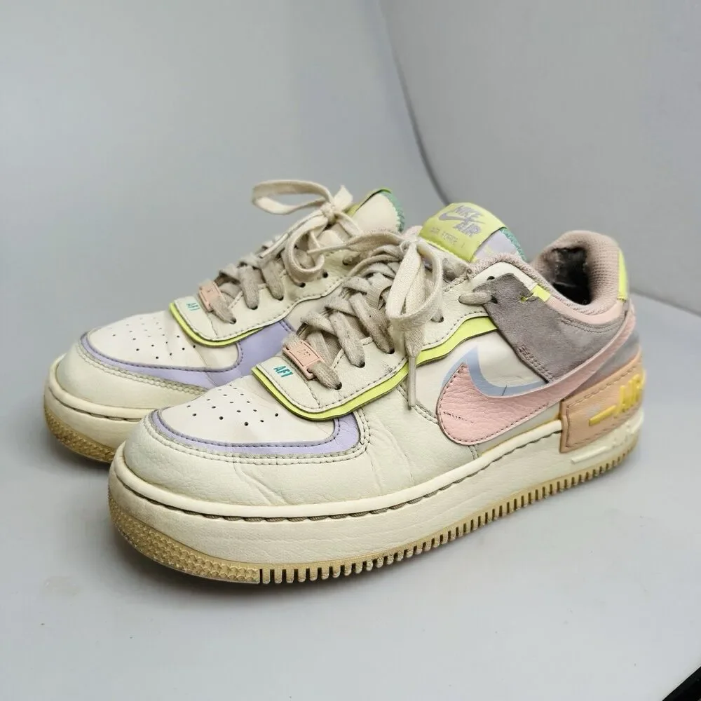 Nike sneaker up